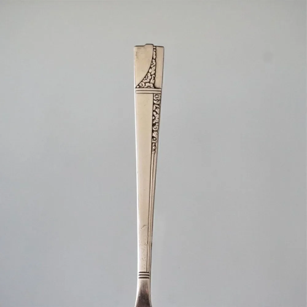 Vintage Round Bullion Spoon Oneida Nobility Plate 1937 Caprice Pattern